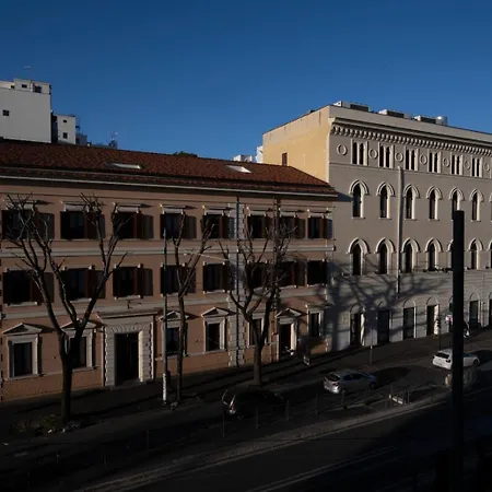 Manzoni - Colosseo * Rzym